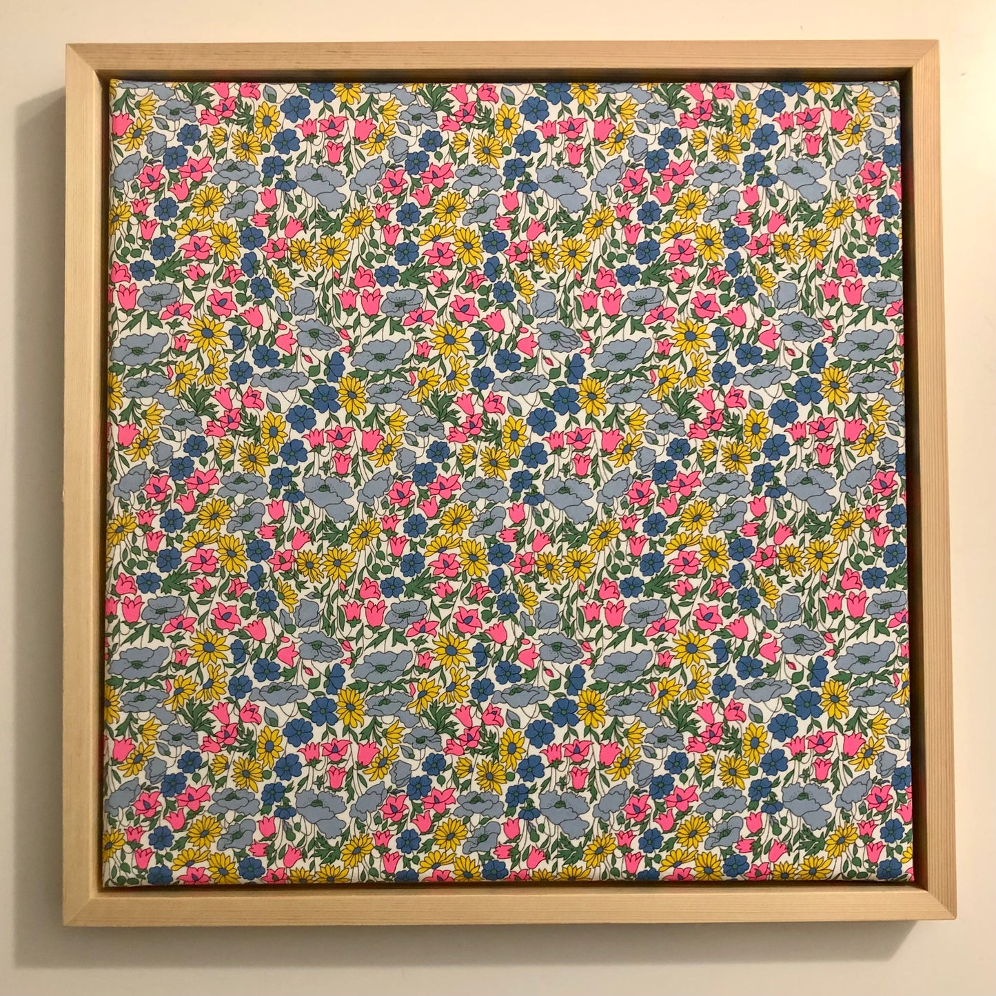 6-Pavot Rose, Tapisserie sur cadre - Décoration salon.